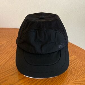 REI Running Hat
